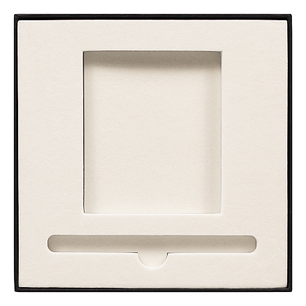 Коробка подарочная, размер 18*18*2 см, Solution Superior Linen, черная,  бежевый ложемент под ручку и прямоугольный предмет