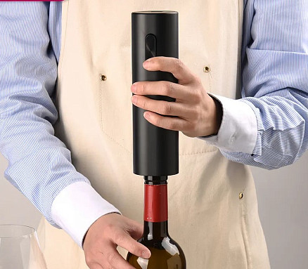 Штопор электрический, пластик, черный