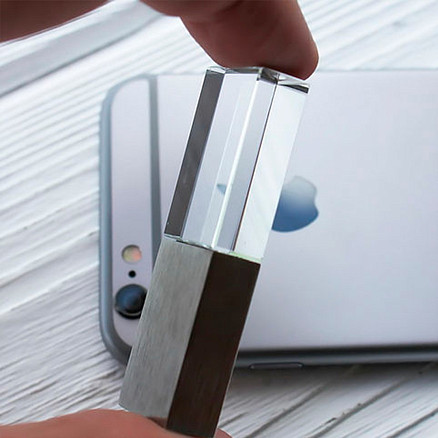 Флеш накопитель USB 2.0 Кристалл, металл/стекло, прозрачный/серебристый, подсветка белым,16 GB